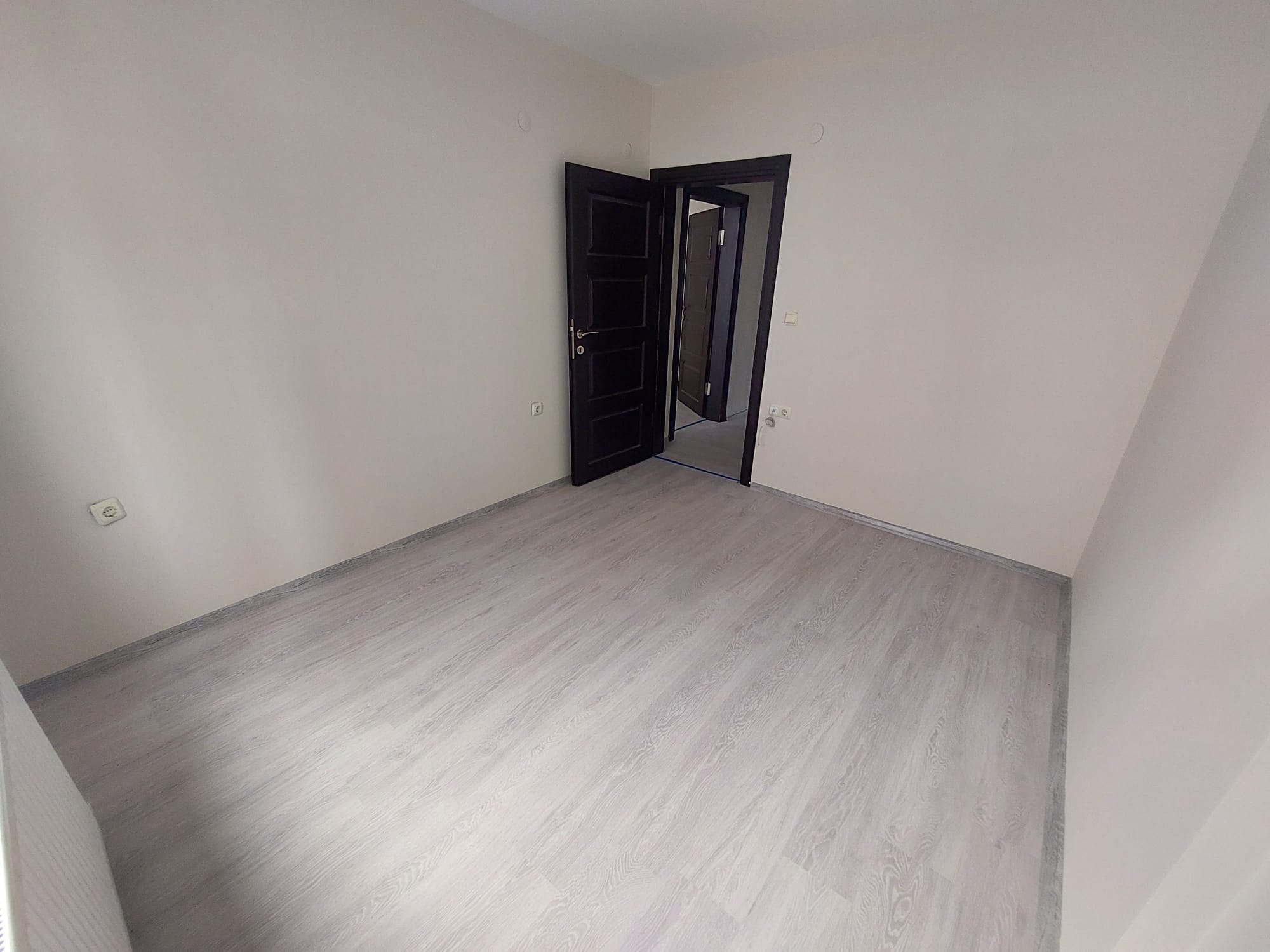 CUMHURİYET MAHALLESİNDE DENİZE ÇOK YAKIN 3+1 KİRALIK DAİRE
